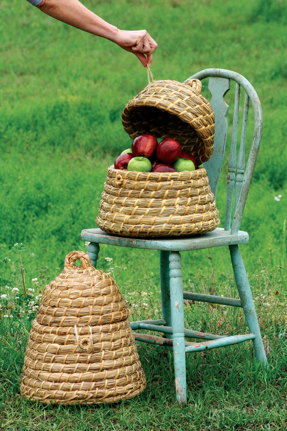 Kalalou Lighting A0154  Bee Skep Basket Home Decor Bronze / Dark