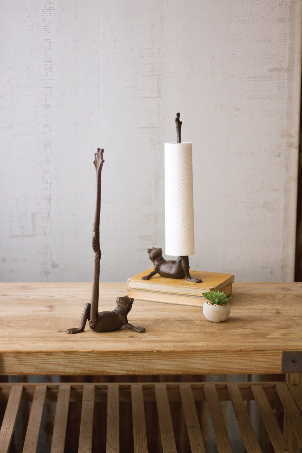 Kalalou Lighting CTM1005  Paper Towel Holder Home Decor Bronze / Dark