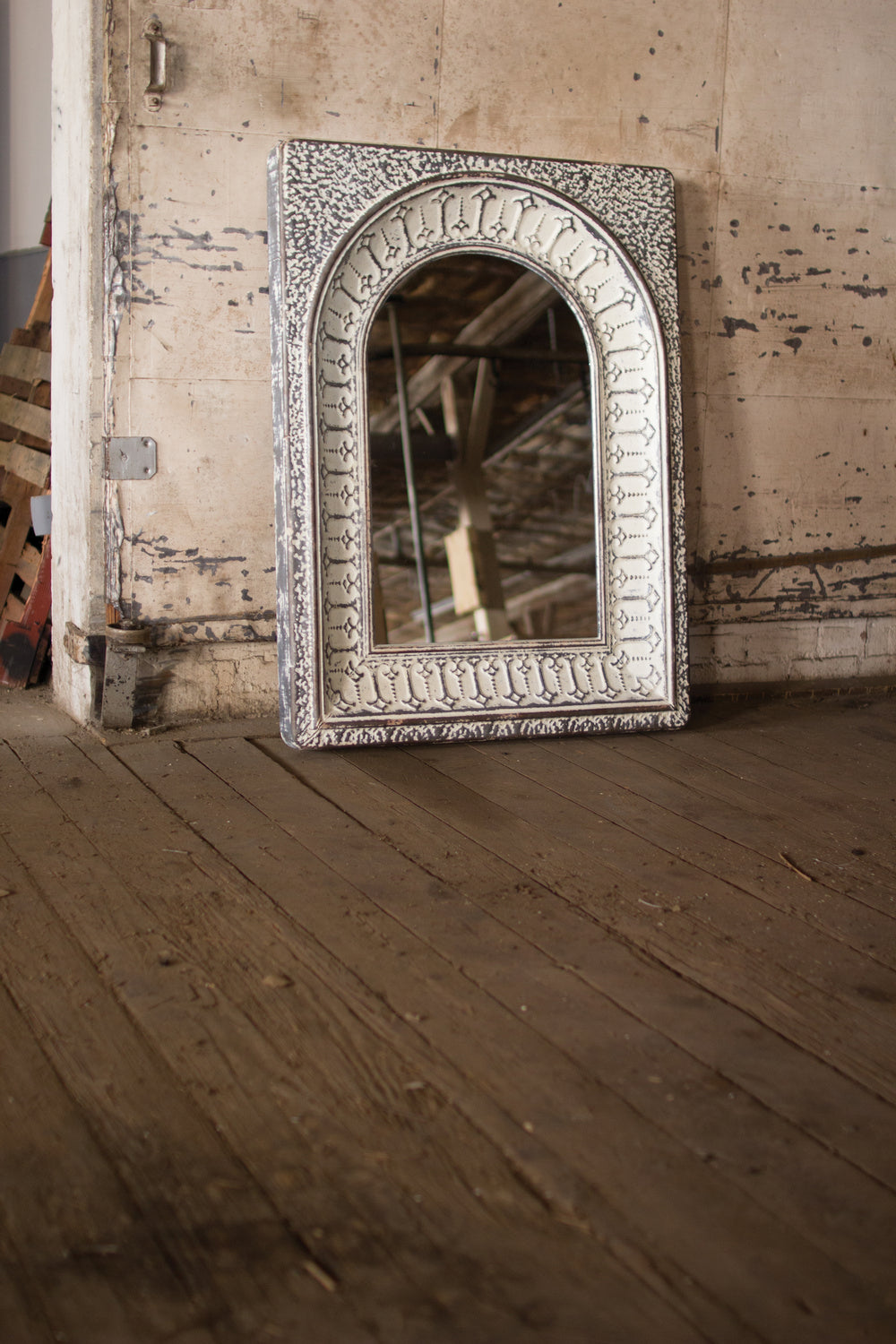 Kalalou Lighting CVY1046  Mirror Mirror Bronze / Dark