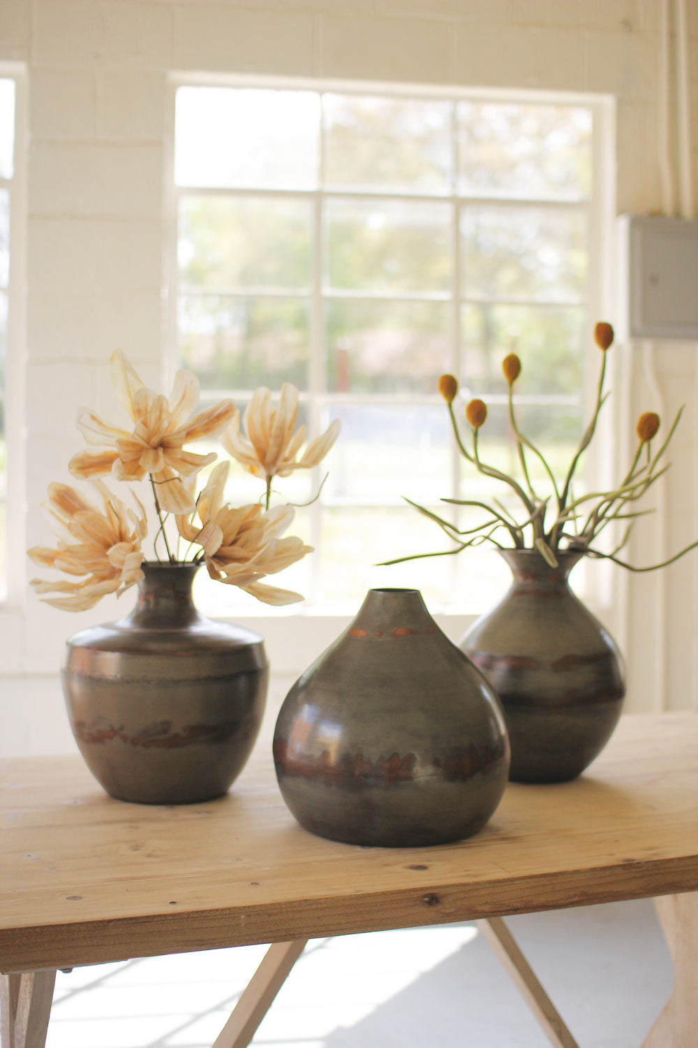Kalalou Lighting NDE1283  Vase Home Decor Bronze / Dark