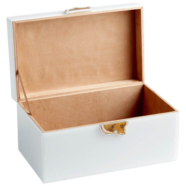 Cyan 10746 Containers & Trays - White