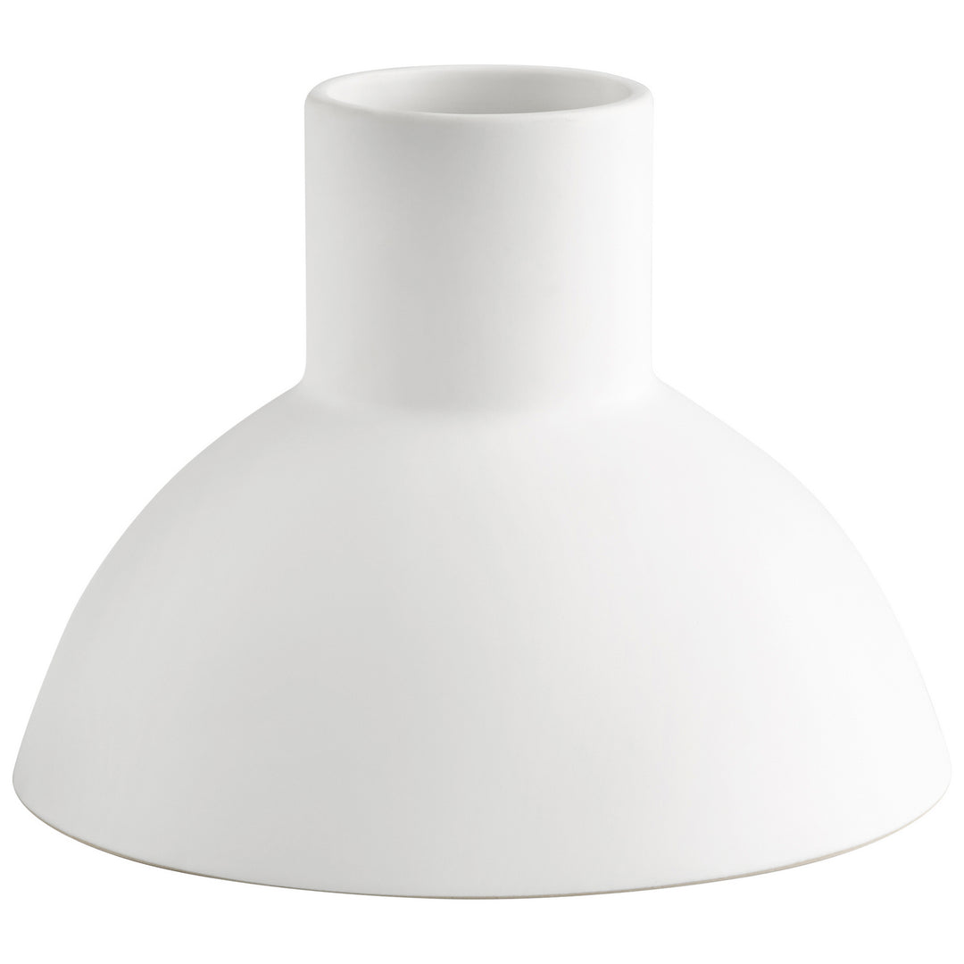 Cyan 10826 Vases & Planters - White