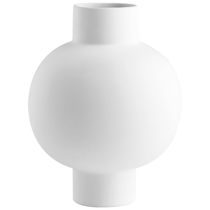 Cyan 10917 Vases & Planters - White