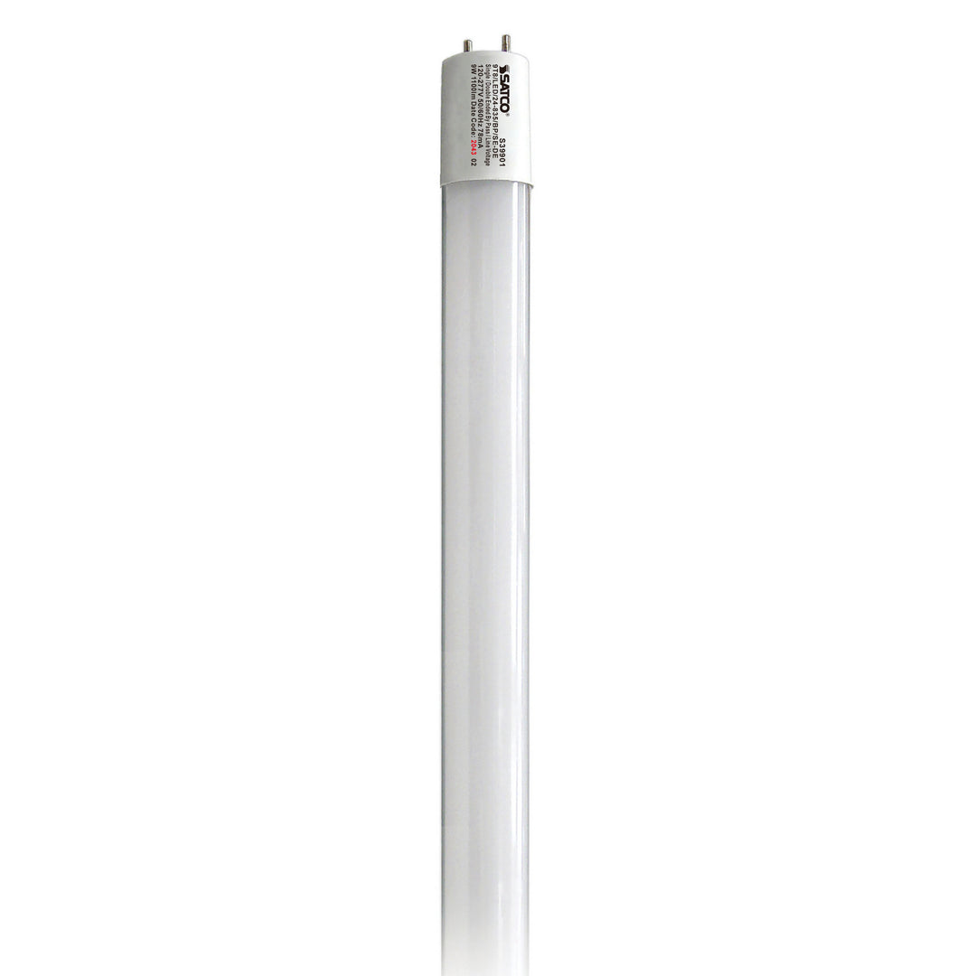 Satco Lighting S39901   Light Bulb Gloss White