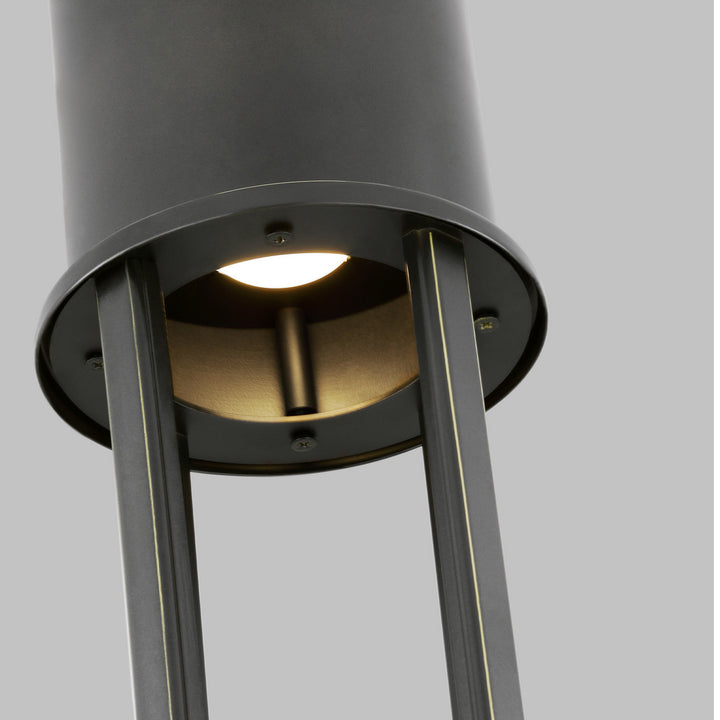 Visual Comfort Studio 8245893S-71 Union Led Outdoor Post Lantern Outdoor Bronze / Dark