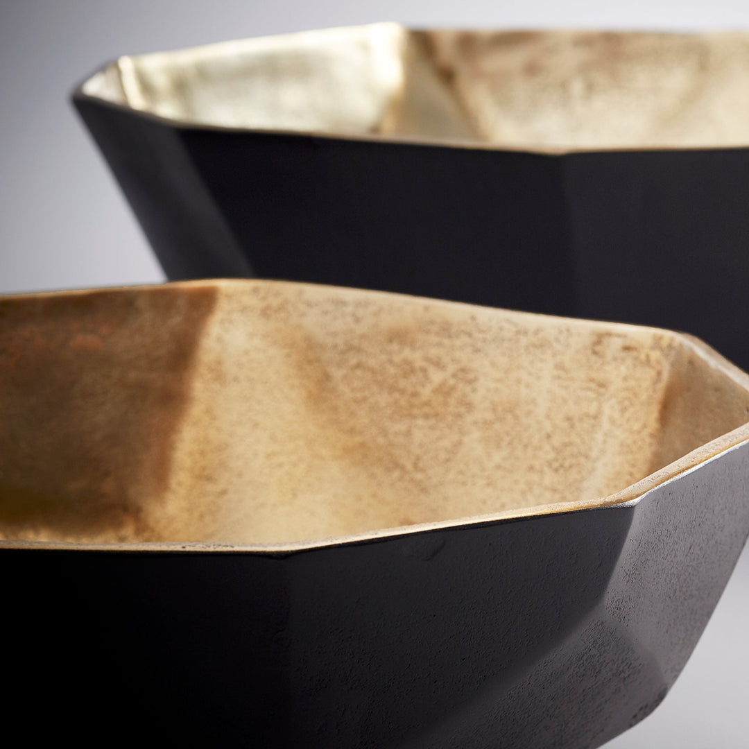 Cyan 10623 Bowls & Plates - Matt Black And Gold