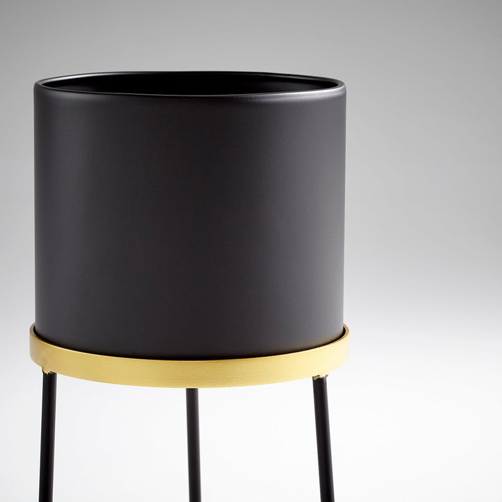 Cyan 11038 Vases & Planters - Gold And Black