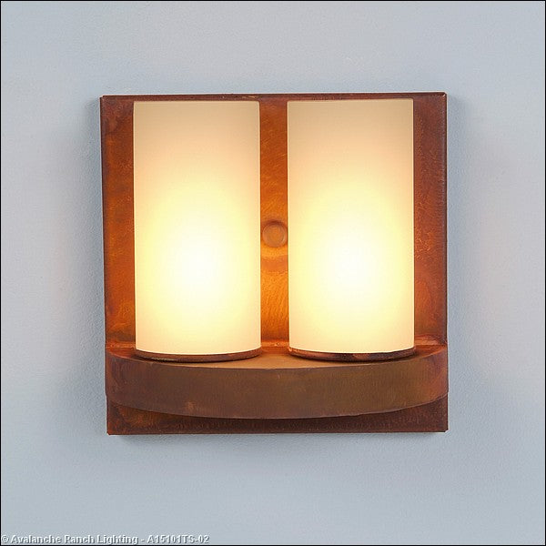 Avalanche Ranch Wisley A15101TS-02 Wall Light - Rust Patina