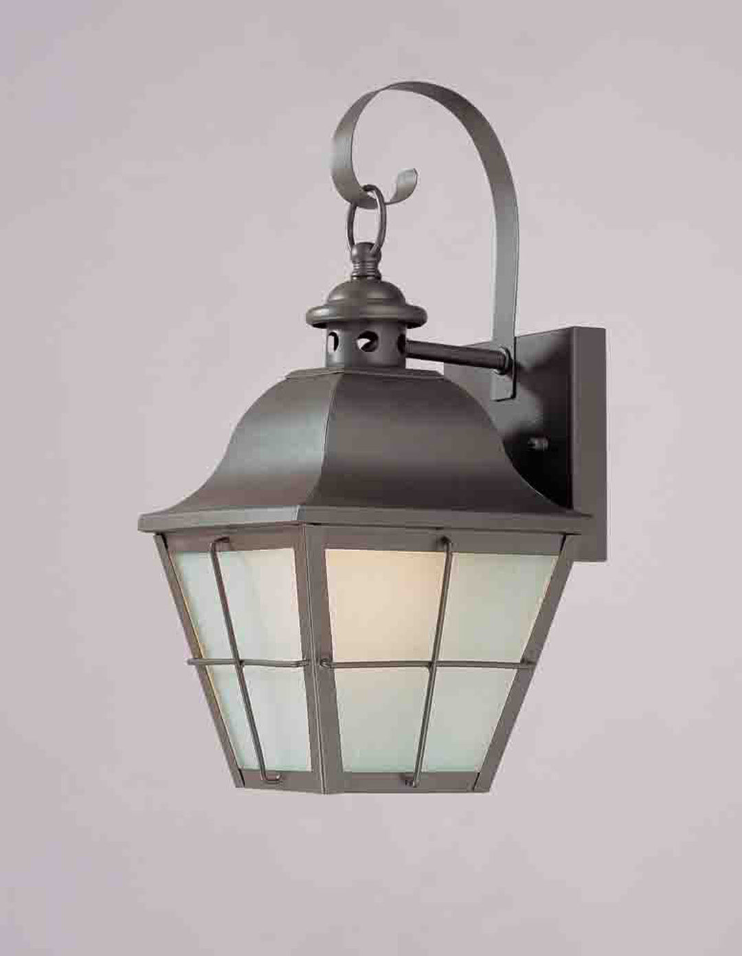 Volume Lighting V9031-79 Outdoor Antique Bronze Outdoor Antique Bronze