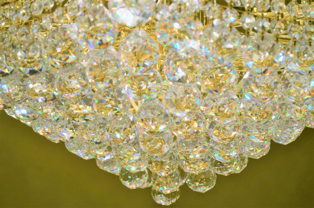 Worldwide Empire W83074G30 Chandelier Light - Polished Gold