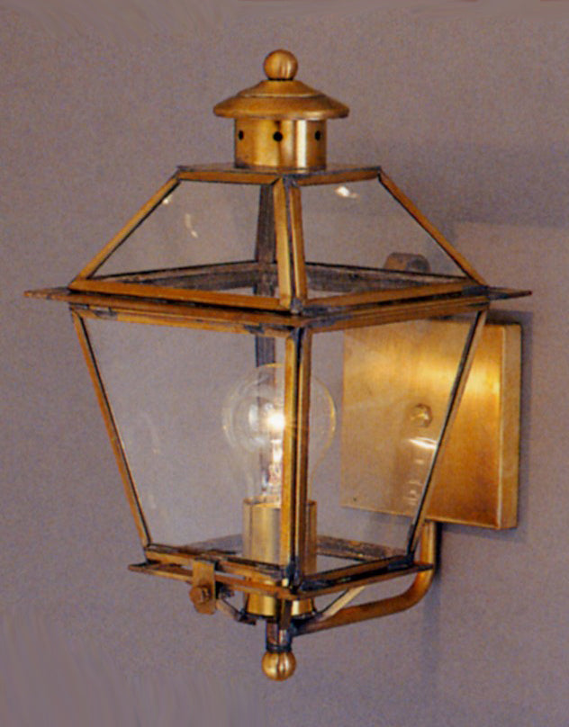 Genie House Lighting 91401ABC Kojan One Light Wall Mount Outdoor Brass - Antique
