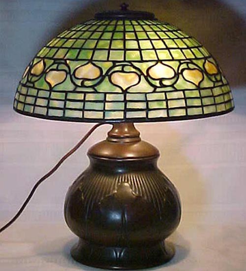 Meyda Tiffany Lighting 129286 Montgomery Table Lamp Lamp Bronze / Dark