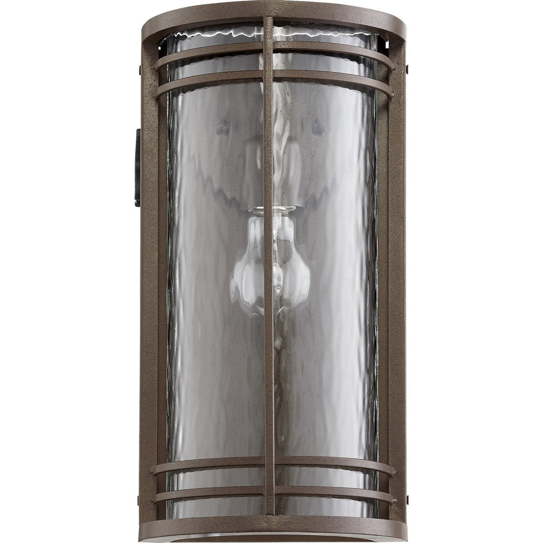 Quorum Larson 7916-186 Outdoor - Oiled Bronze w/ Clear Hammered Glass