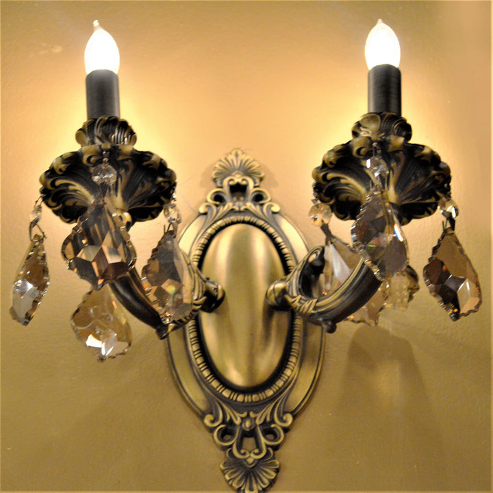 Worldwide Windsor W23301BP9-GT Wall Light - Antique Bronze