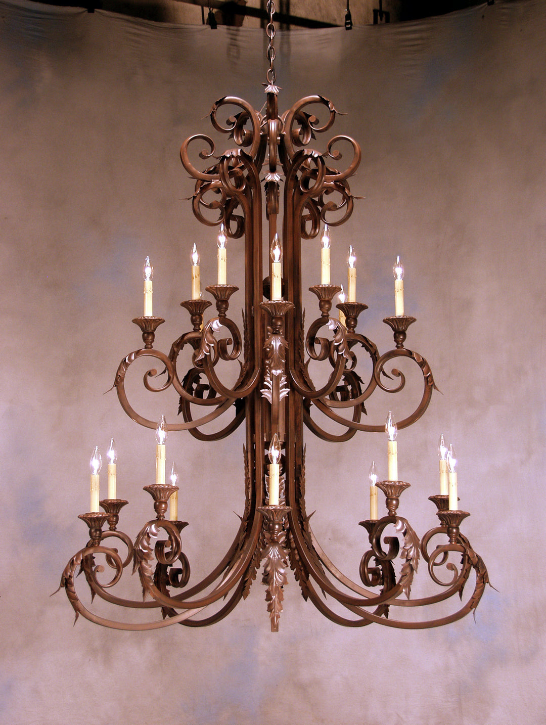 2nd Avenue Serratina 01.0810.48 Chandelier Light - Rustic Iron