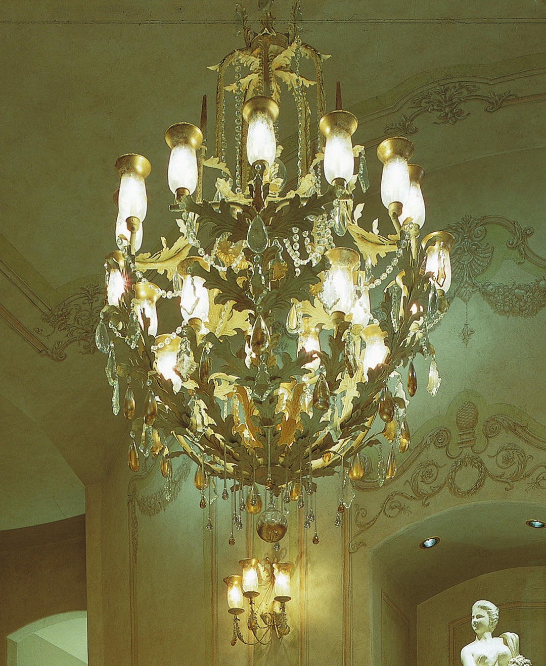 2nd Avenue French Baroque 87628.48.CX Chandelier Light - Gilded Tobacco