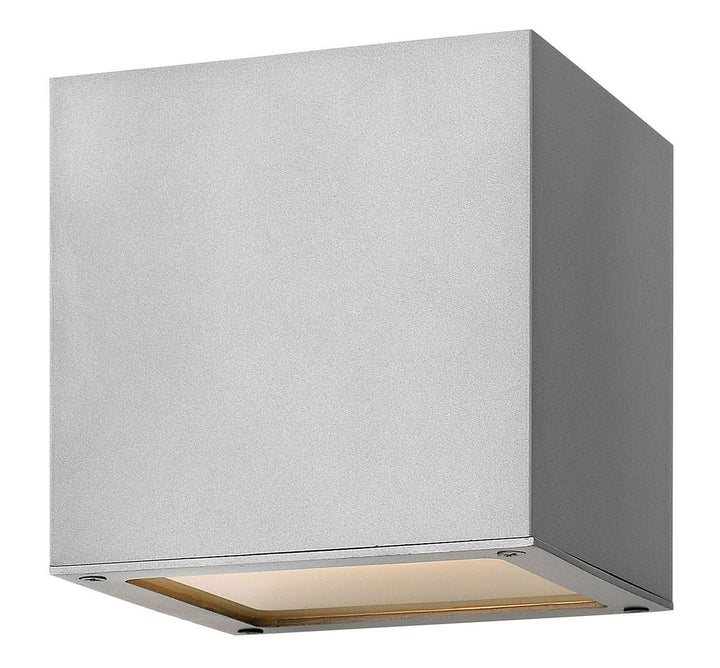Hinkley Lighting 1768TT Modern Kube Outdoor Titanium