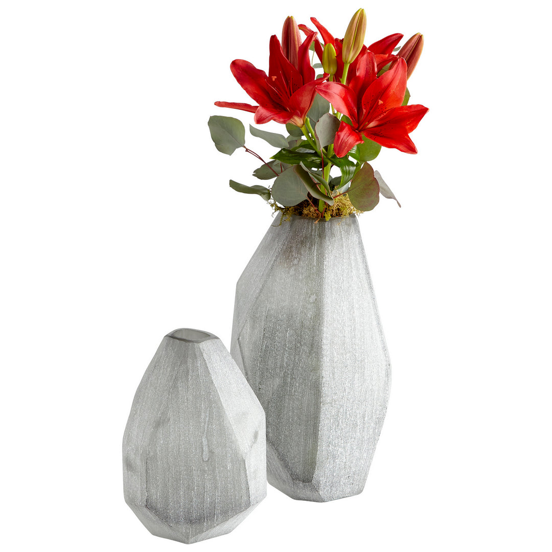Cyan 09478 Vases & Planters - Ash Grey