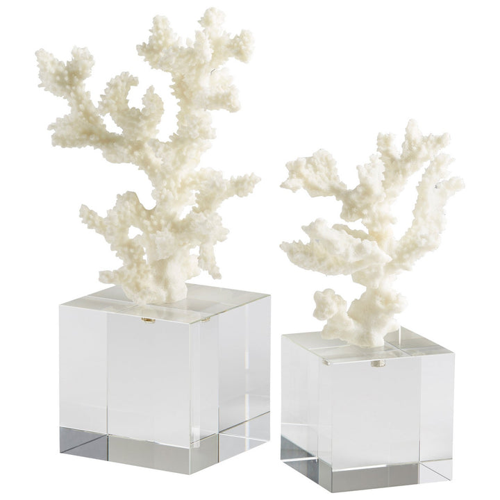 Cyan 09123 Sculptures (Various) - White And Clear