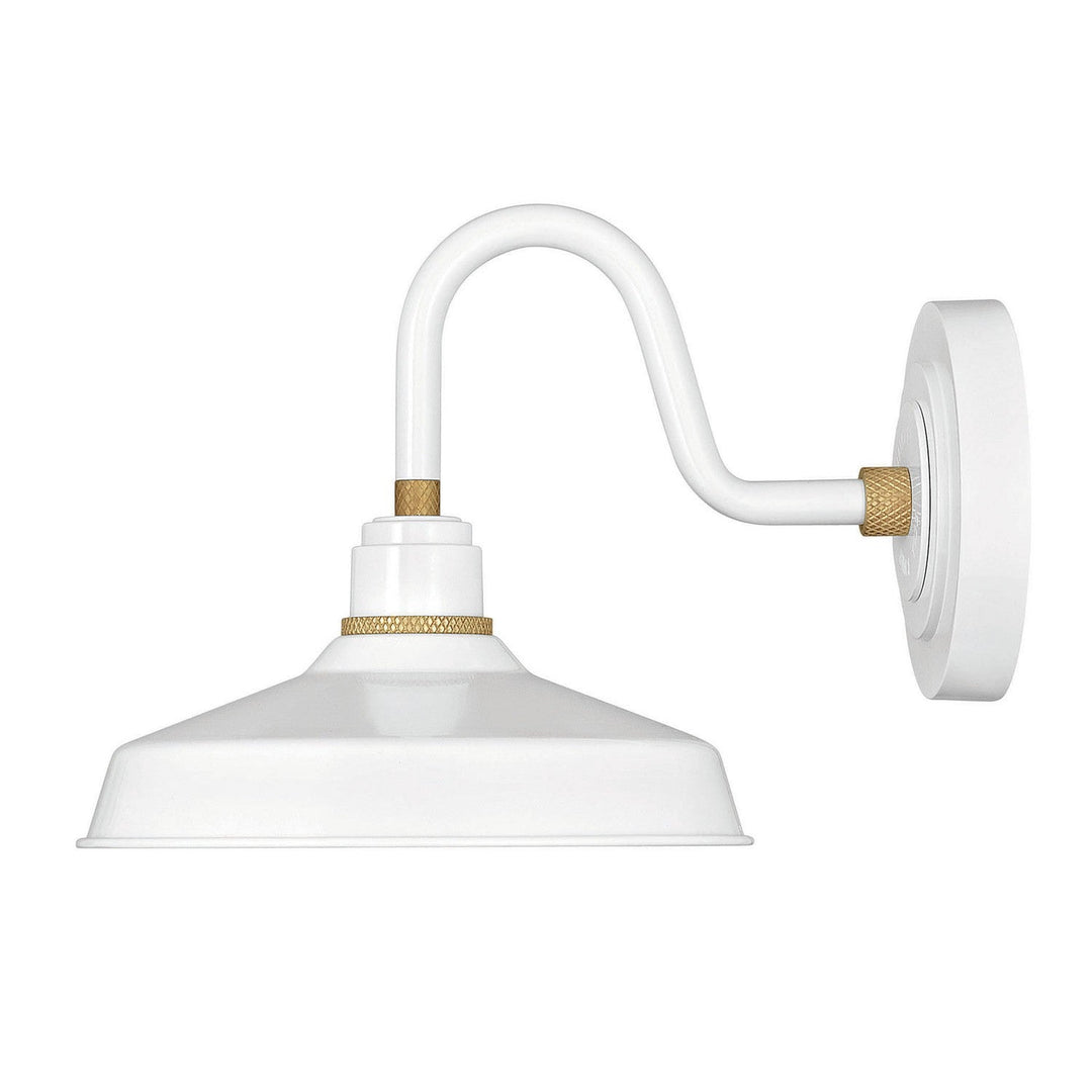 Hinkley Lighting 10231GW  Foundry Classic Outdoor Gloss White