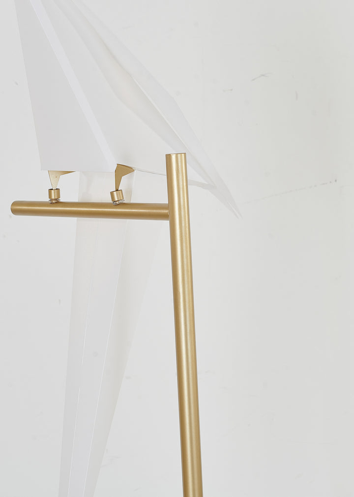 Bethel International SR16   Lamp Gold