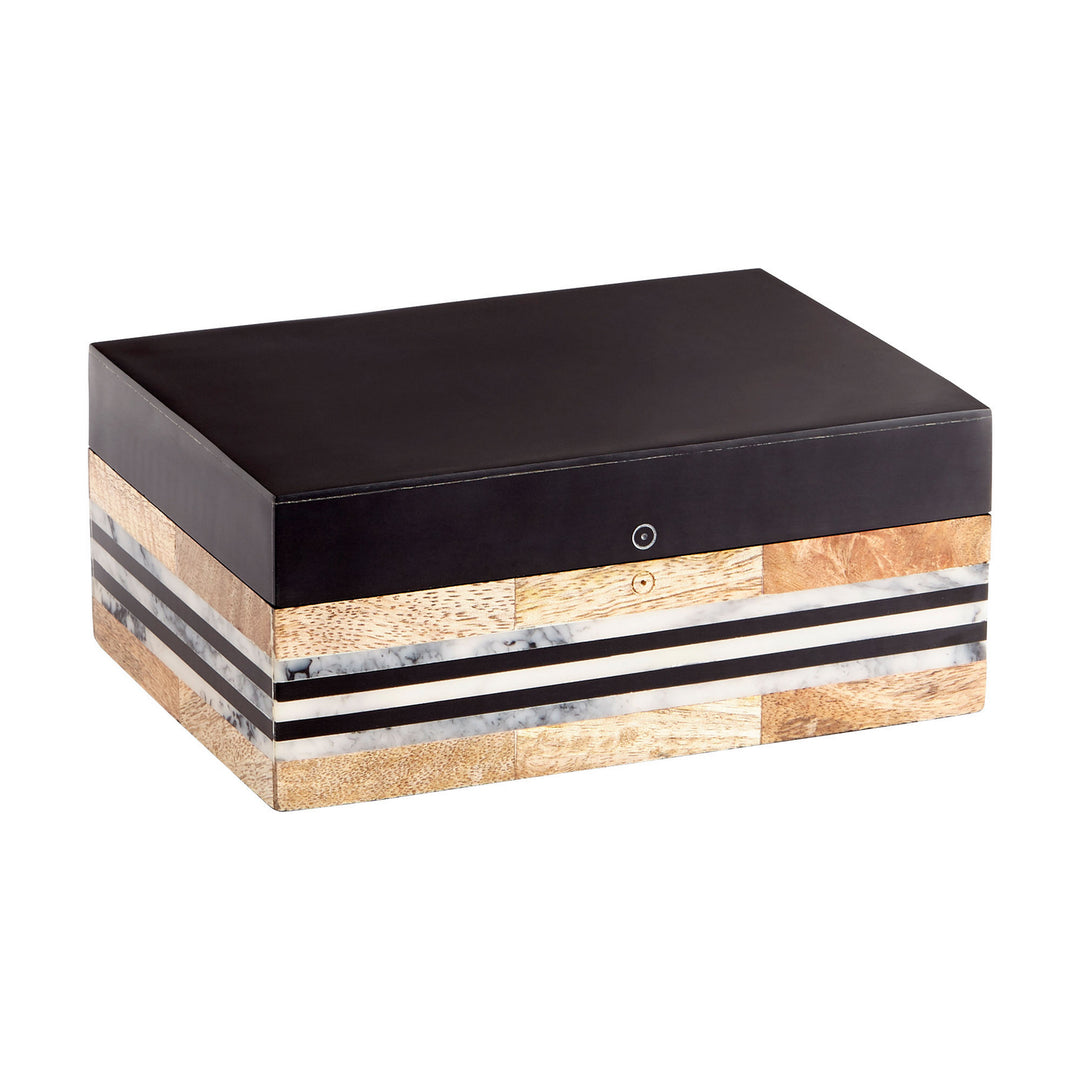 Cyan 10233 Containers & Trays - Natural And Black