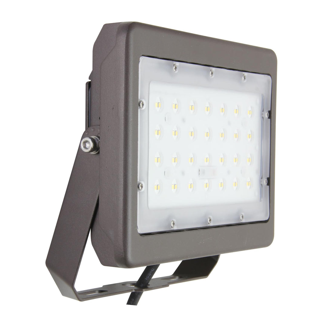 Maxlite Lighting 104235  Maxlite Slim Led Flood Light 50W 120-277Vv Narrrow 4000K Bronze Yoke Mount  Mount Led Flood Light