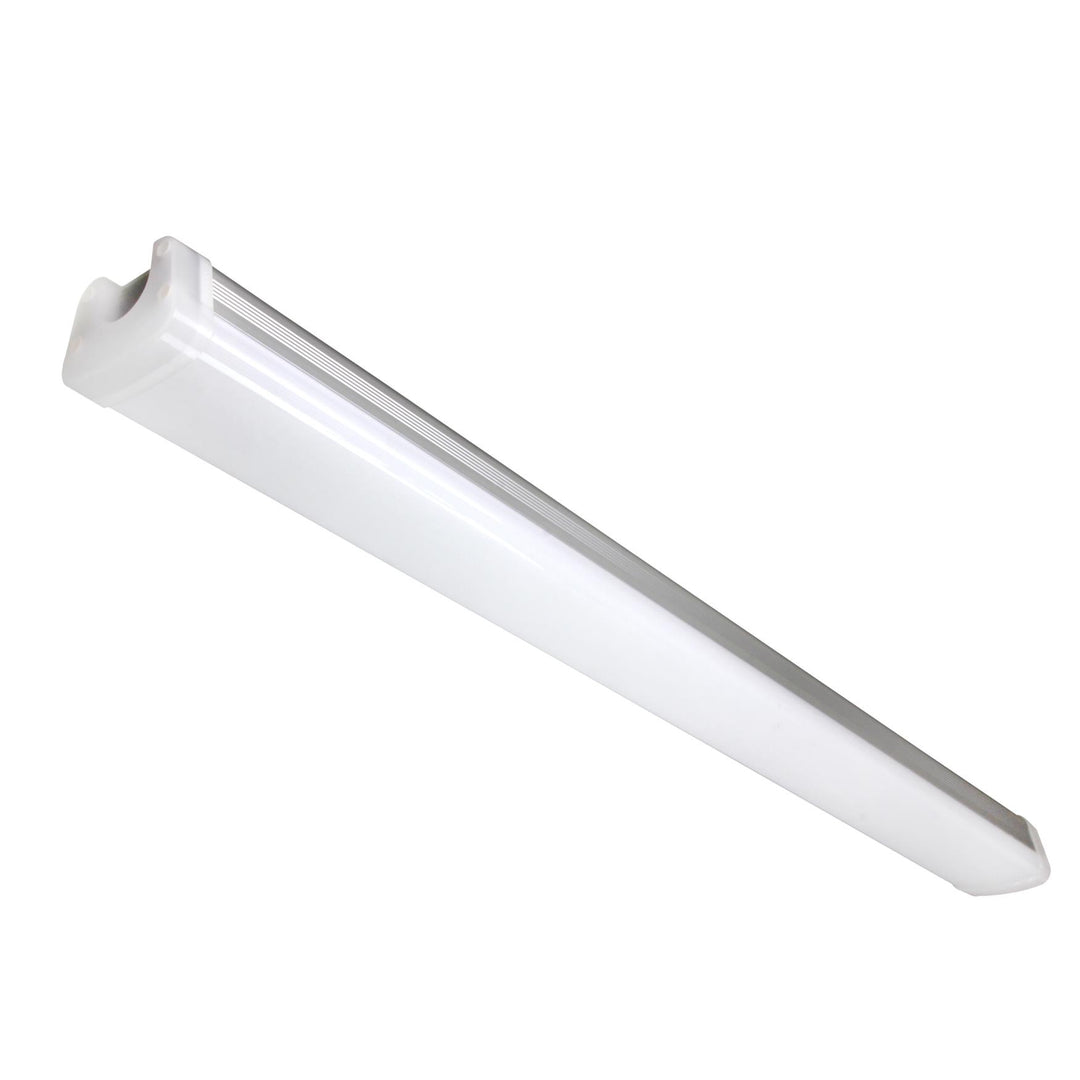 Maxlite Lighting 14099649  Trimax Vapor Tight  48" 30W 120-277V  5000K Led Linear Light