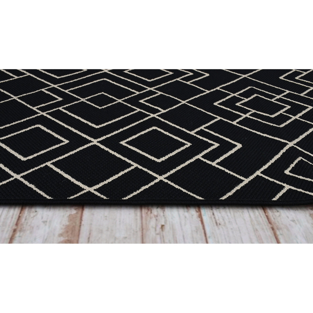 Renwil Lighting RVICX-94764-58  Home Accents - Rugs/Pillows/Blankets Home Decor Black