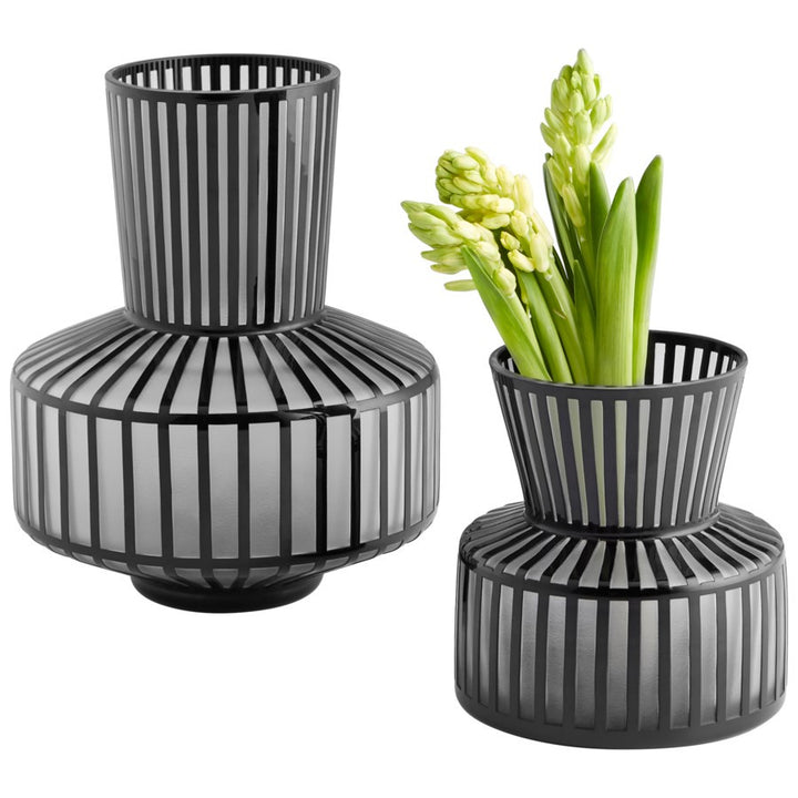 Cyan 10875 Vases & Planters - Black