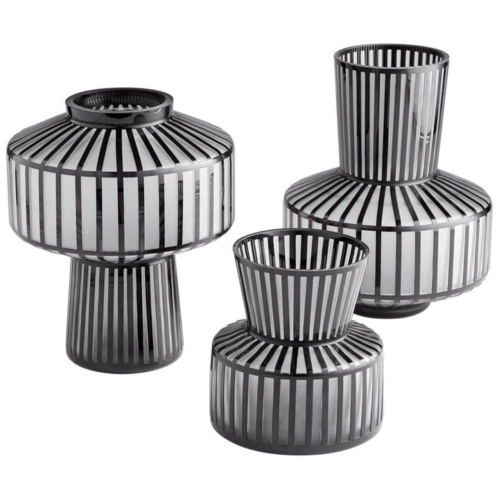 Cyan 10876 Vases & Planters - Black