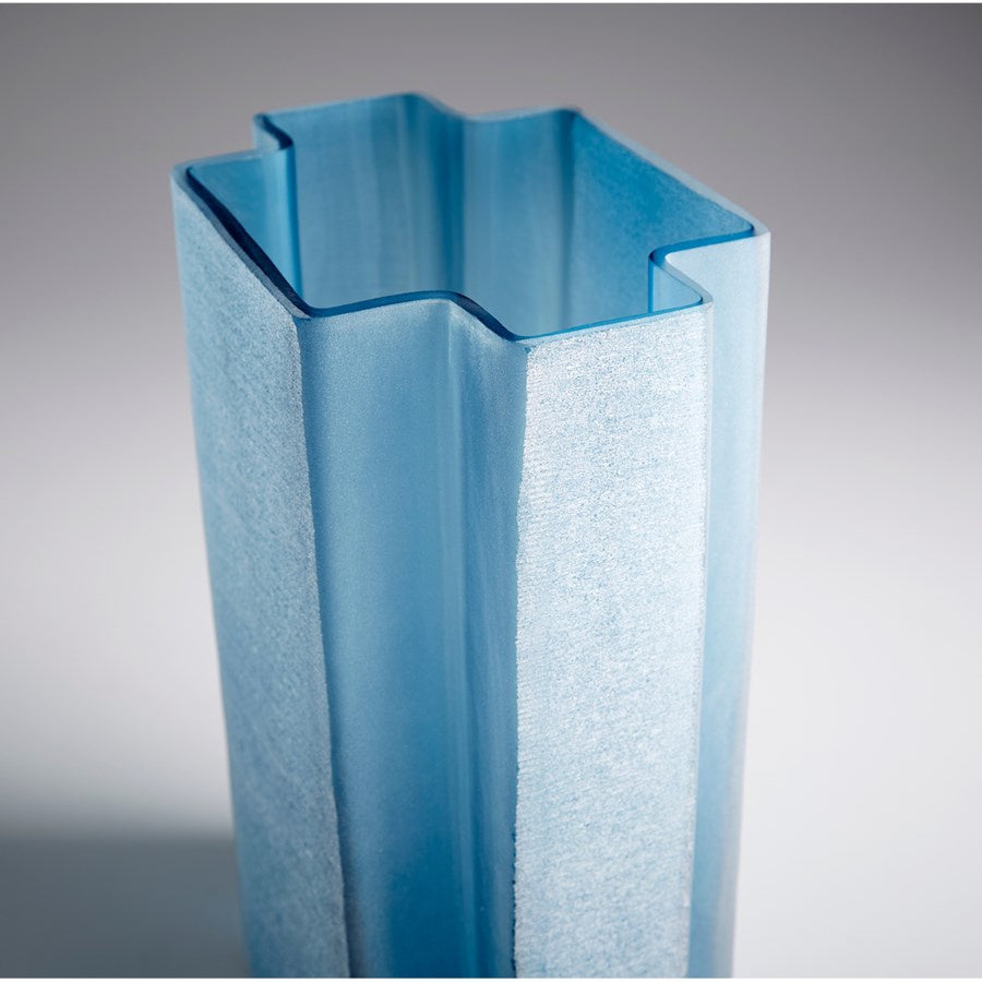 Cyan 10887 Vases & Planters - Blue