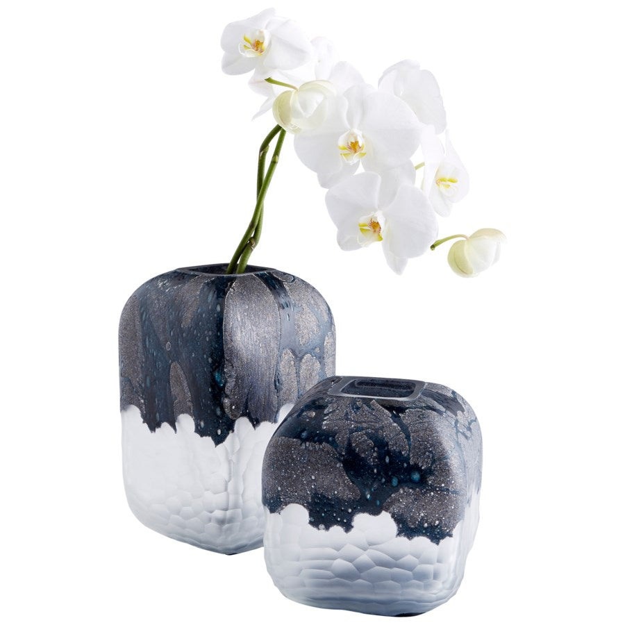 Cyan 10899 Vases & Planters - Blue And White