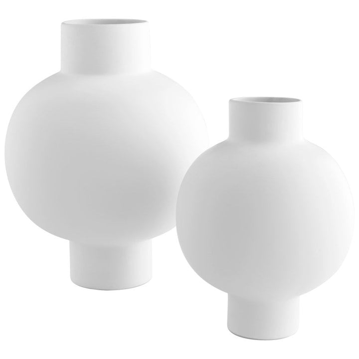 Cyan 10916 Vases & Planters - White