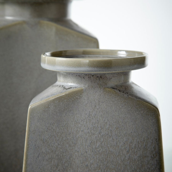 Cyan 10918 Vases & Planters - Oyster Silver