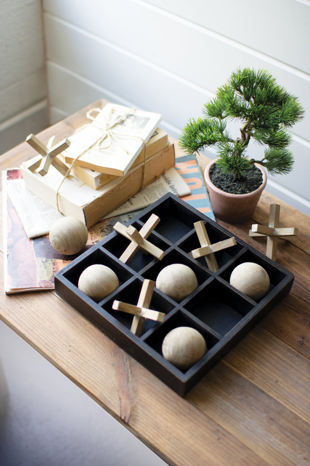 Kalalou Lighting CLA1289  Wooden Tic-Tac-Toe Set Home Decor Wood/Stone/Naturals