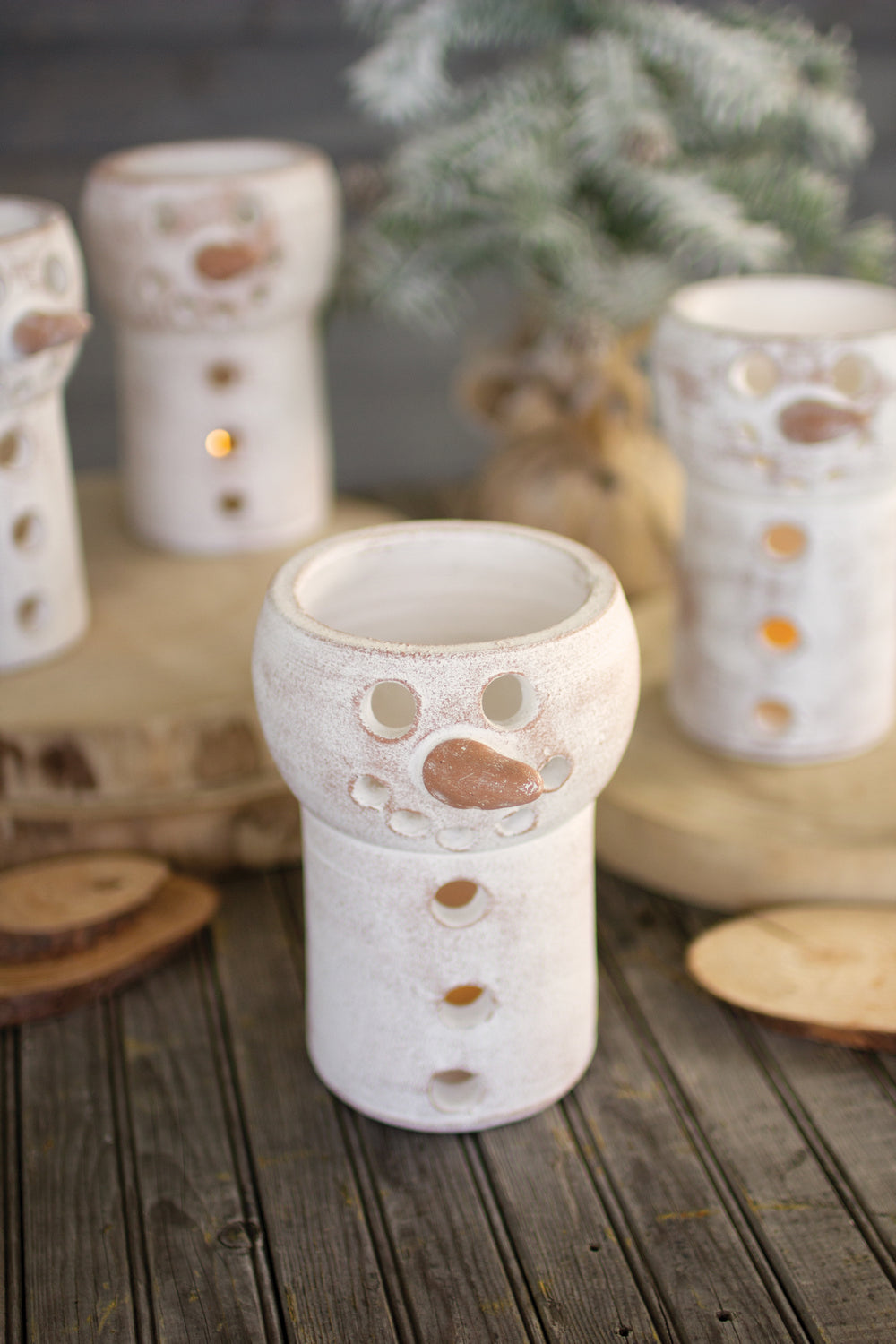 Kalalou Lighting H3962  Clay Snowman Luminary Home Decor White
