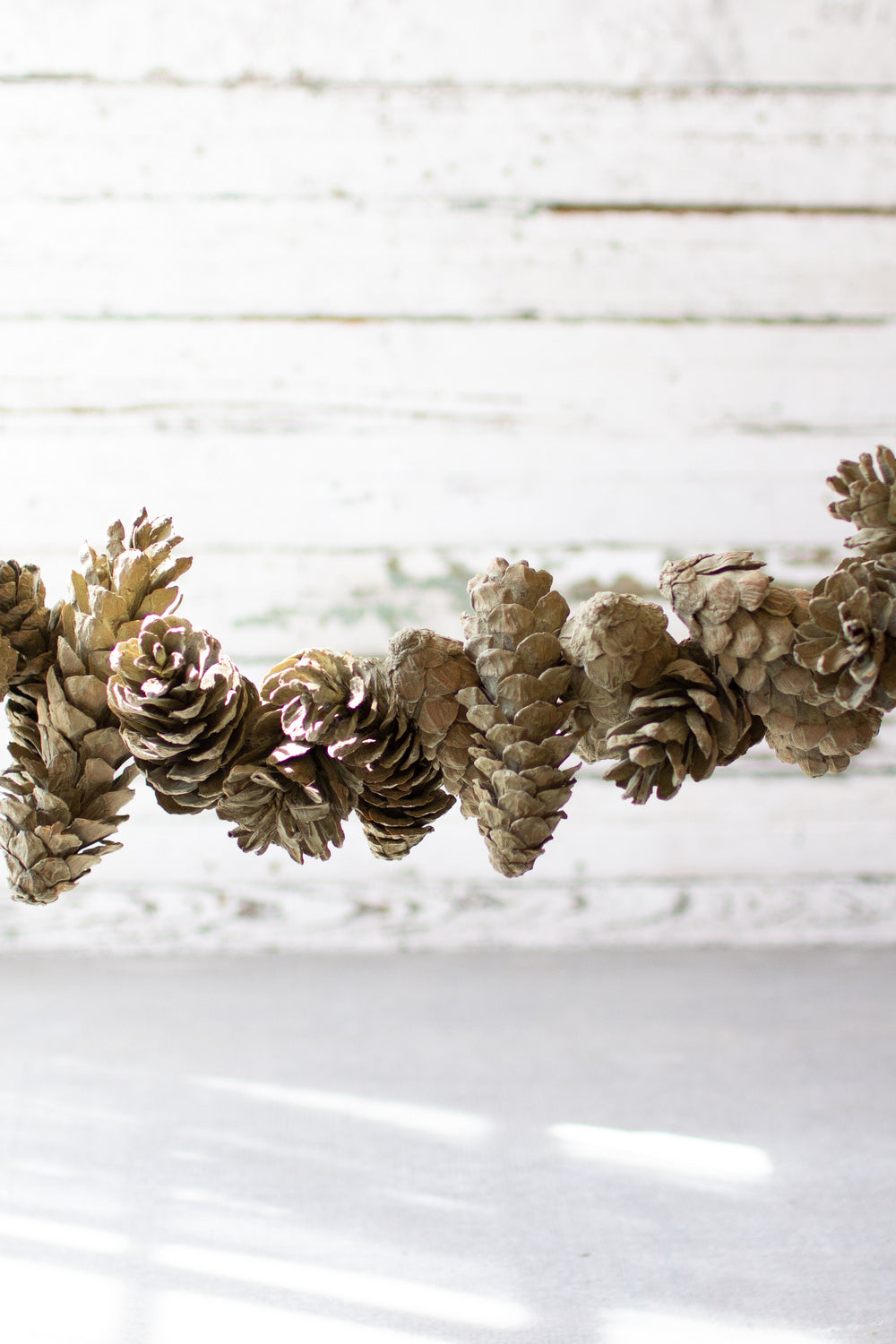 Kalalou Lighting NTRP1034  Green Pine Cone Garland Home Decor Bronze / Dark