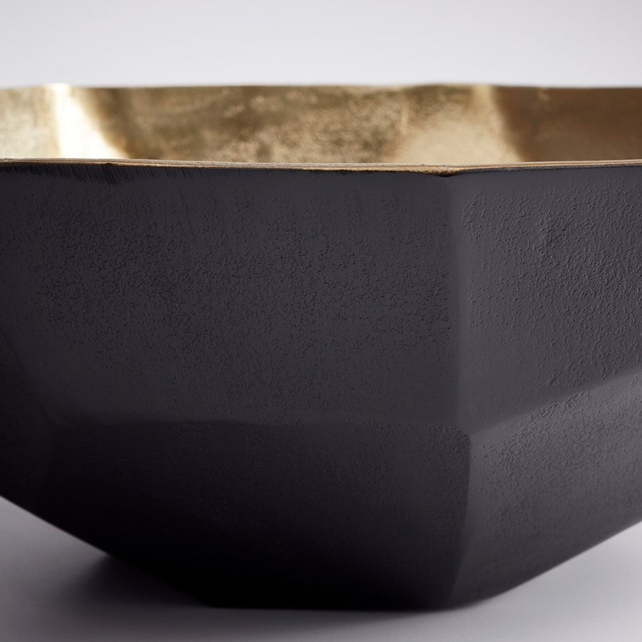 Cyan 10623 Bowls & Plates - Matt Black And Gold
