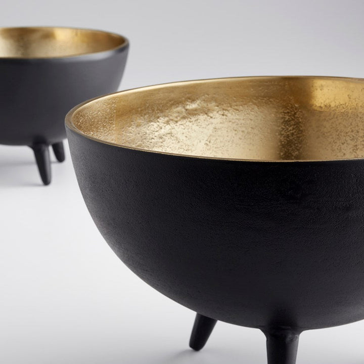 Cyan 10636 Bowls & Plates - Matt Black And Gold