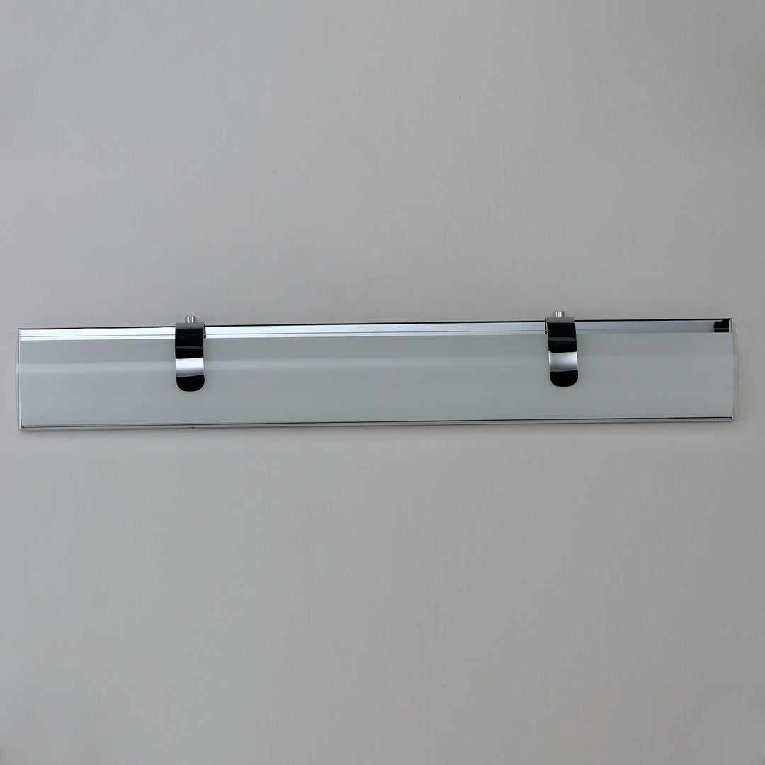 ET2 by Maxim Clutch E25135-92PC Bath Vanity Light 30 in. wide - Polished Chrome
