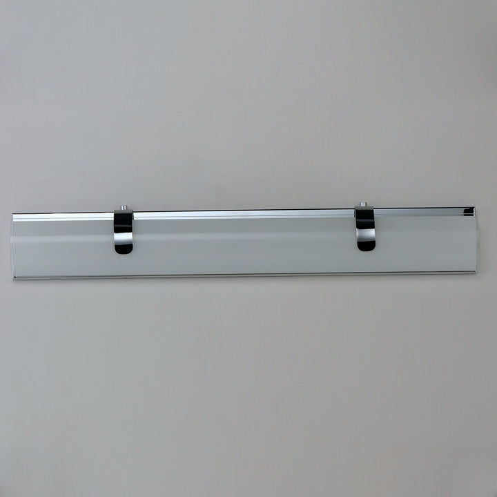 ET2 by Maxim Clutch E25135-92PC Bath Vanity Light 30 in. wide - Polished Chrome