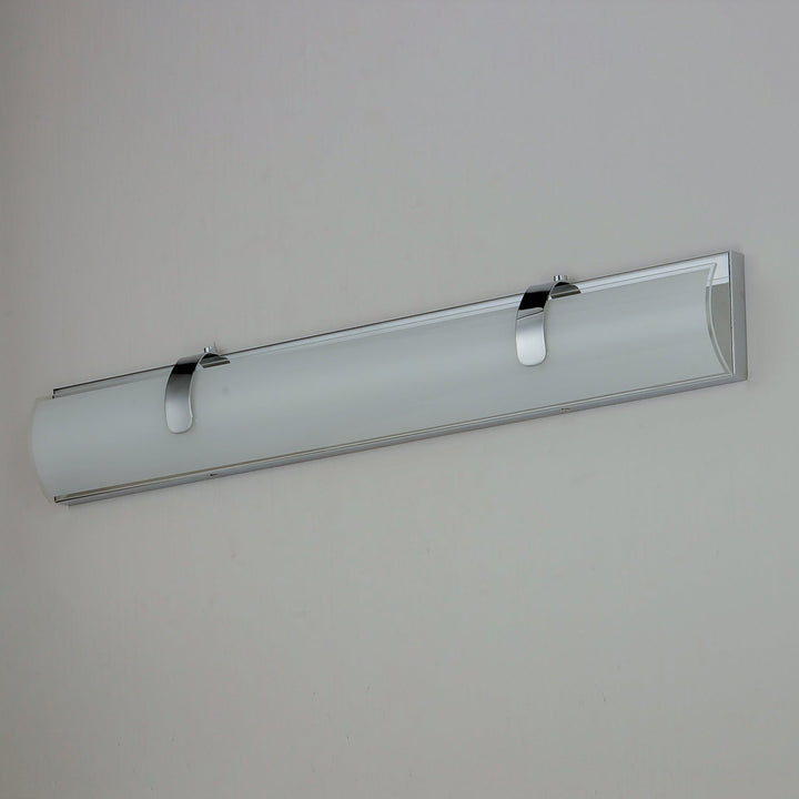 ET2 by Maxim Clutch E25135-92PC Bath Vanity Light 30 in. wide - Polished Chrome