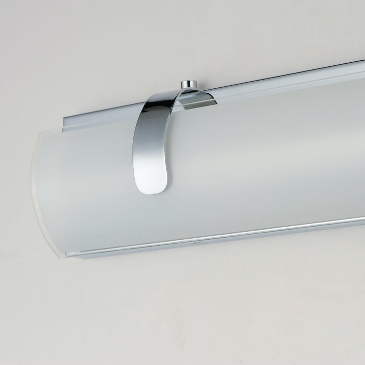 ET2 by Maxim Clutch E25133-92PC Bath Vanity Light 22 in. wide - Polished Chrome