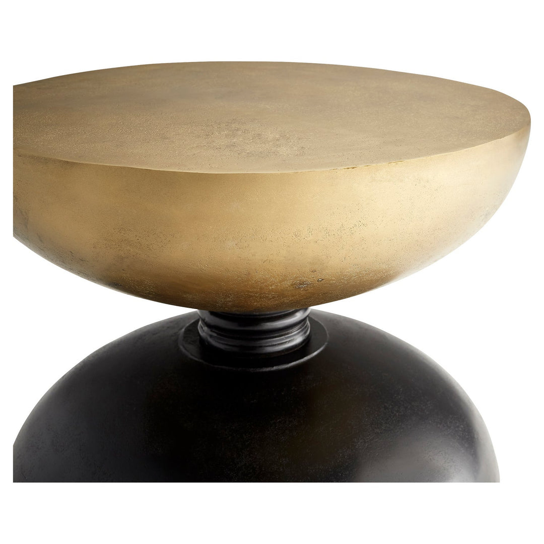 Cyan 11180 Tables - Noir And Gold