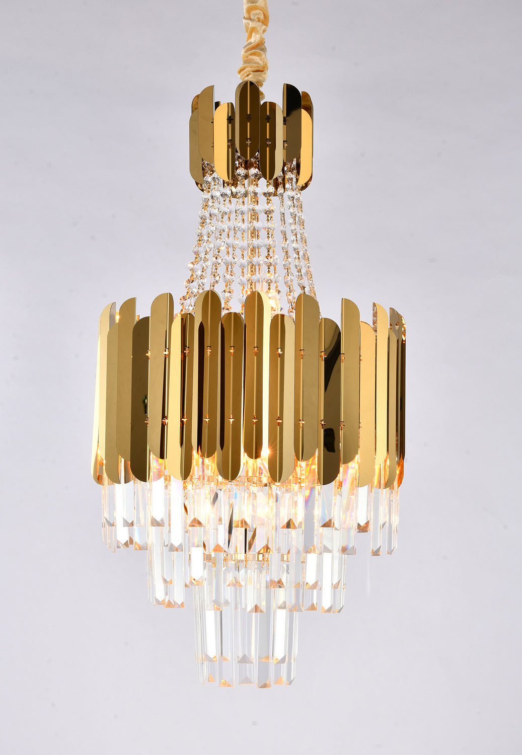 Bethel International GL405C16G Chandelier Light - Gold