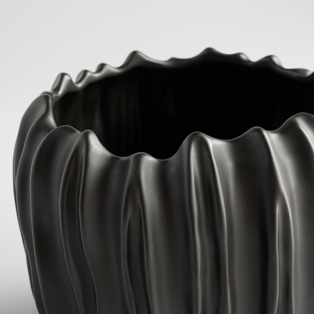Cyan 11476 Vases & Planters - Black