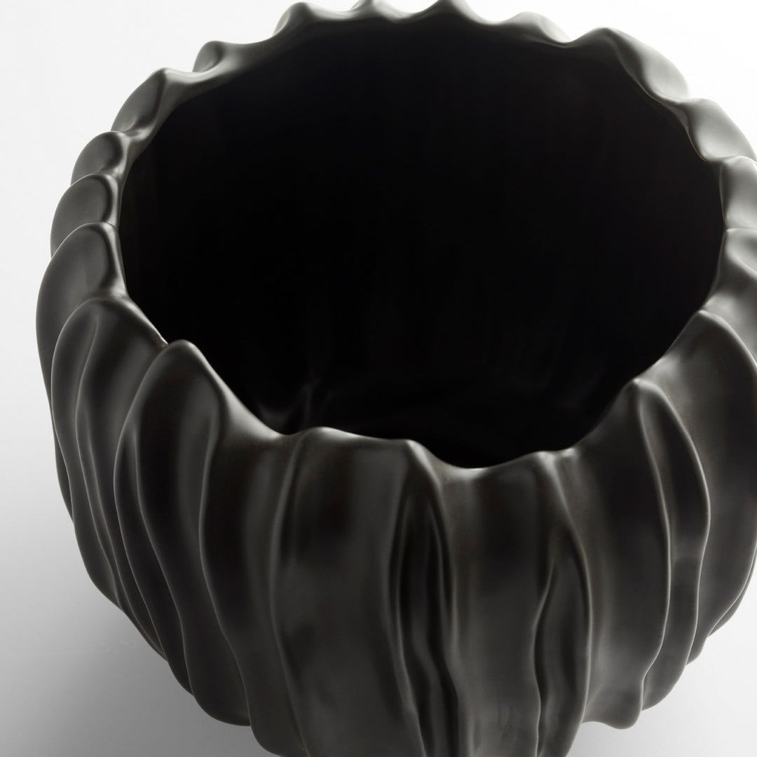 Cyan 11476 Vases & Planters - Black