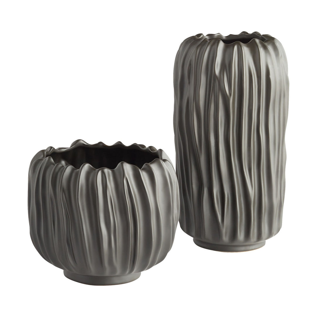 Cyan 11476 Vases & Planters - Black